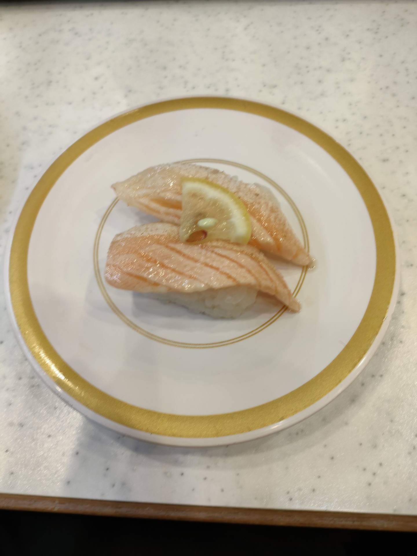 かっぱ寿司 サーモン塩炙り